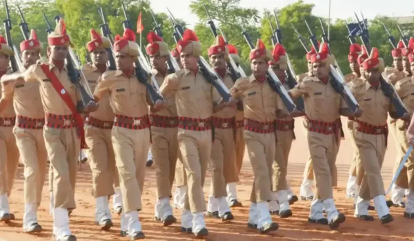 अभ्यर्थियों को प्रोविजनल रूप से परीक्षा देने की अनुमति