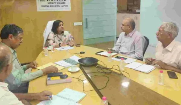 व्हीकल ट्रैकिंग सिस्टम से जुड़ेंगे खनिज परिवहन वाहन