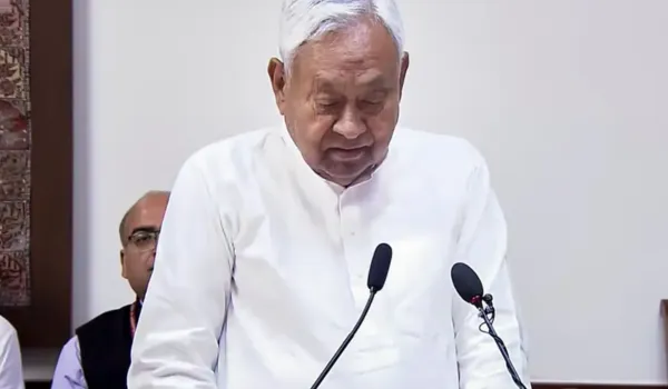 नीतीश कुमार ने राज्यसभा सदस्य के रूप में ली शपथ