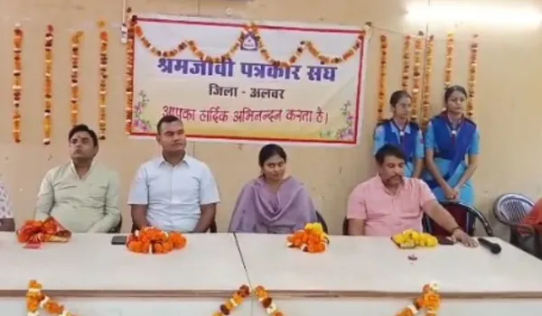 सकारात्मक पत्रकारिता ही समाज को दे सकती है नई दिशा: डॉ. अर्तिका शुक्ला