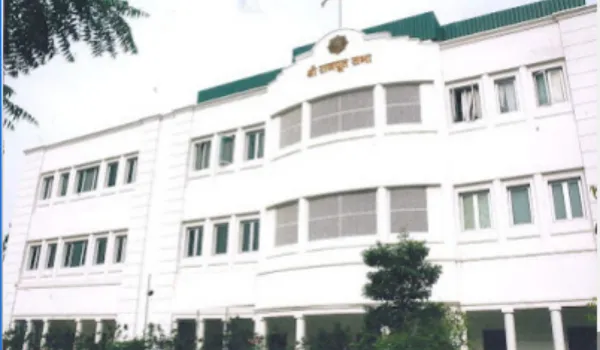 फर्जी नक्शे बनाकर बदल दिए प्लाट नंबर, FIR दर्ज