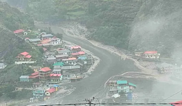 धराली गांव जमींदोज... 4 मरे, 50 से ज्यादा लापता