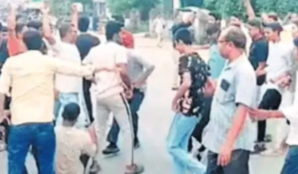 लोगों ने हाईवे किया जाम, 44 घंटे बाद हुआ पोस्टमार्टम