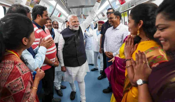 भारत तीसरी इकोनॉमी बनने की ओर: मोदी
