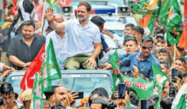 SIR 'वोट चोरी' का नया हथियारः राहुल गांधी