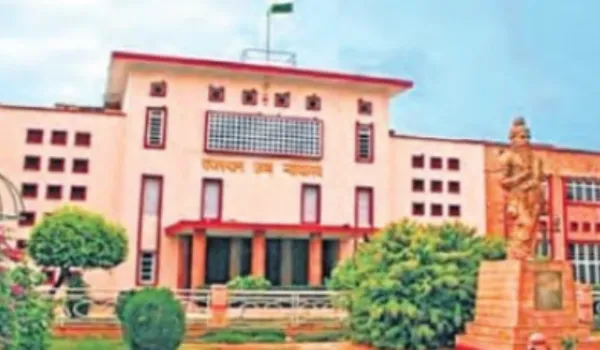 कोर्ट ने रद्द किया DRT का आदेश, संपत्ति लौटाने के निर्देश