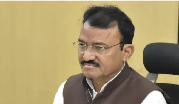 सड़क हादसों पर लगाम लगाने के दिए निर्देश