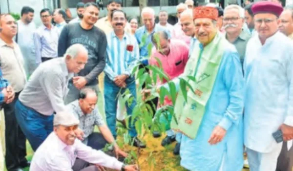 पीओके और लाहौर में फहराया जाए तिरंगाः इंद्रेश कुमार