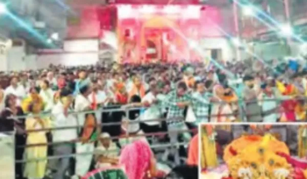 पट खुलते ही बाबा रामदेव के जयकारों की गूंज, उमड़े श्रद्धालु