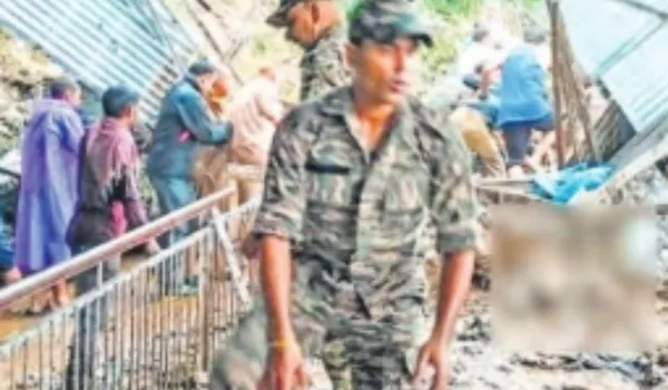 जम्मू में भारी बारिश व भूस्खलन में 11 लोगों की मौत, कई फंसे