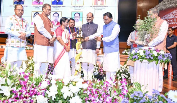 राष्ट्रहित के मुद्दों पर दलगत भावना से ऊपर उठें विधि निर्माता: बिरला