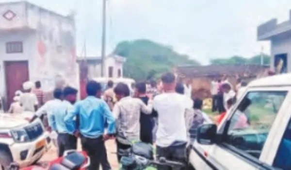 घर में घुसकर लूट... मां-बेटी की धारदार हथियार से हत्या