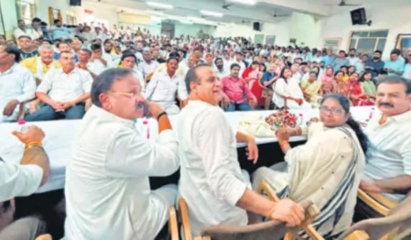 निकाय चुनाव से पहले कांग्रेस में 'महाभारत', गुटबाजी हुई उजागर
