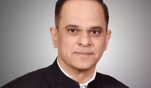 मुख्य सचिव वी. श्रीनिवास को 6 महीने का मिला एक्सटेंशन