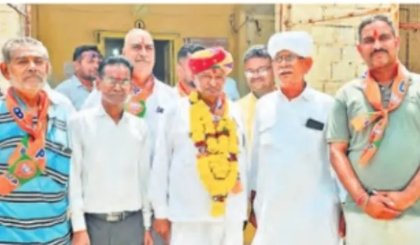 टिकट के इंतजार में नामांकन की रफ्तार धीमी, पहले दिन 48 प्रत्याशियों ने दाखिल किए पर्चे