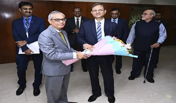 संजय मल्होत्रा ने संभाला RBI गवर्नर का पदभार, बोले...मेरी प्राथमिकता बैंकिंग सिस्टम को मजबूत बनाना... सभी पहलुओं की स्टडी करूंगा