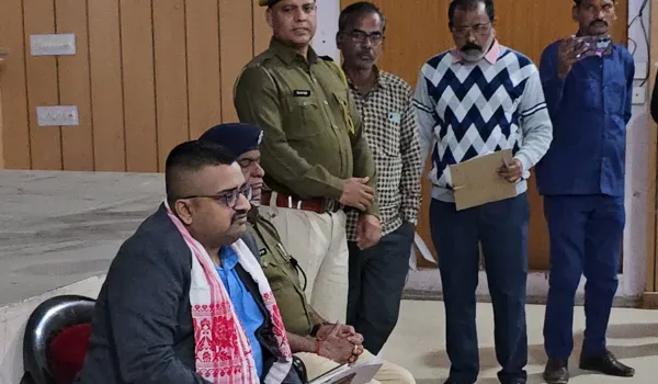 किसान बोले... बांध चंबल में बनाओ, हमारी जमीनों पर नहीं