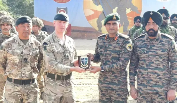 भारत-यूके के सैनिकों ने रेत के धोरों में दिखाई ताकत