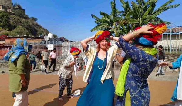 लोक कलाओं की गूंज से महक उठा कुंभलगढ़ का किला