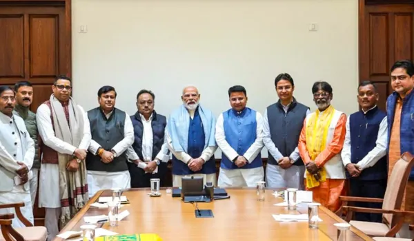 PM ने दिया चुनाव में जीत का मंत्र... कहा- कड़ी मेहनत करें