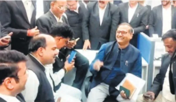 सोसायटी पट्टों पर रजिस्ट्री नहीं रुकेगी, वकीलों की हड़ताल खत्म