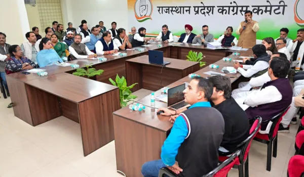 राजस्थान में तैयारी, एआईसीसी पदाधिकारियों ने की समीक्षा