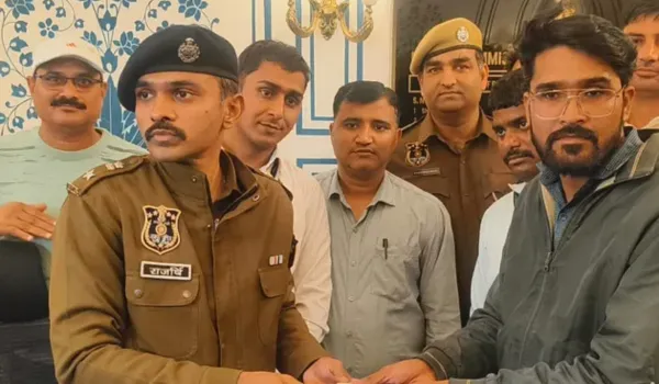 छह बदमाश पकड़े... दस बाइक व 43 फोन बरामद