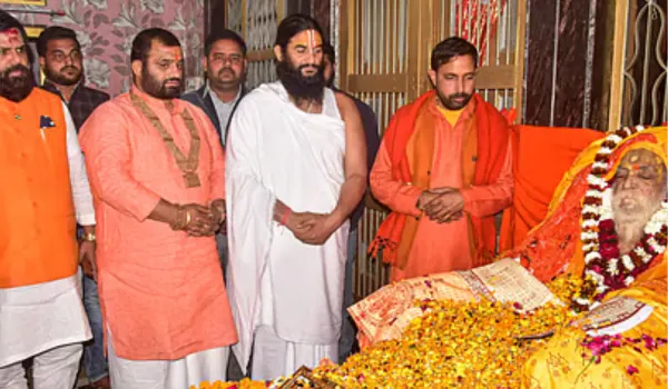 महंत सत्येंद्र दास को सरयू तट पर दी जल समाधि