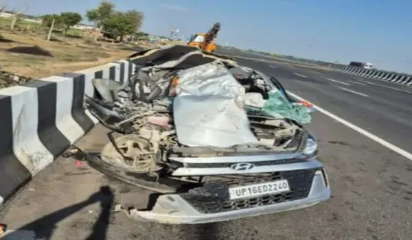 बेटे के साथ दंपती की मौत... बहू गंभीर घायल