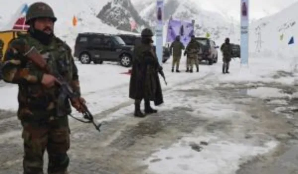 पूर्वी लद्दाख में भारत के साथ मिलकर काम करने को तैयार हैं : चीन