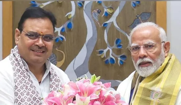 मोदी देंगे 23,500 करोड़ की सौगात