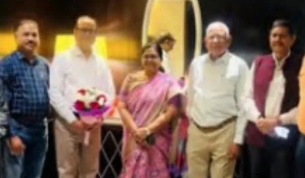 केंद्रीय कृषि मंत्री से बीज एवं कीटनाशक बिल पर चर्चा