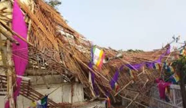 जैन धर्म के महोत्सव में लकड़ी का ढांचा गिरा, 7 मौतें, 39 घायल