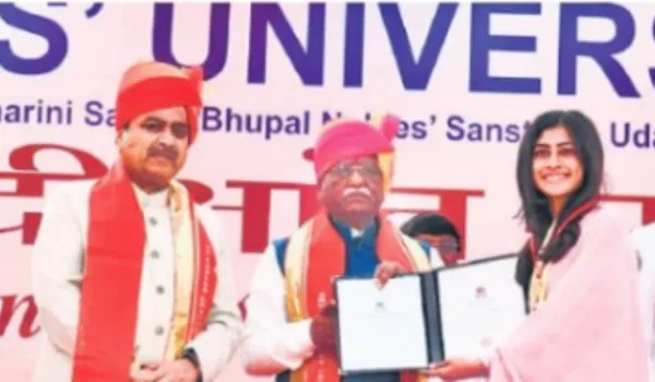 गरीबी को दूर करने का शिक्षा ही सबसे सशक्त माध्यम