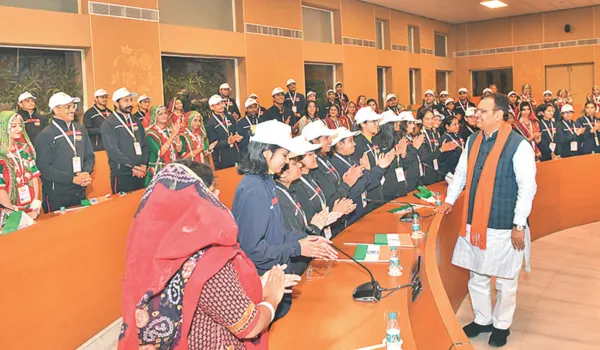 युवा राष्ट्र के कर्णधार, भविष्य की सबसे बड़ी उम्मीदः CM