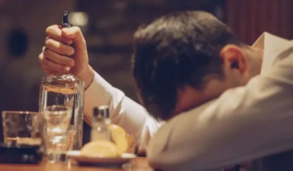 शराब पार्टी के बाद भाइयों में खूनी झगड़ा, 1 की मौत