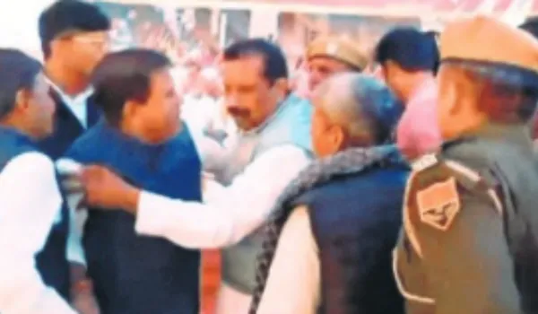 पशु मेला उद्घाटन में मंच पर भिड़े विधायक व पूर्व विधायक