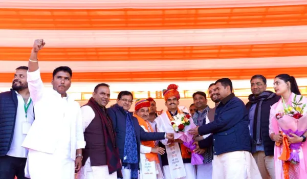 कांग्रेस में एक परिवार ही सब कुछः राठौड़