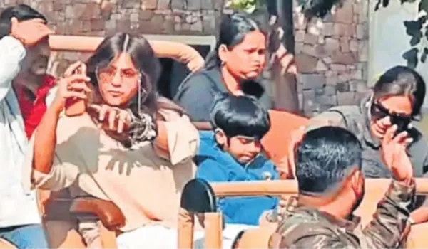 एकता कपूर ने रिद्धि और उसके शावकों का किया दीदार