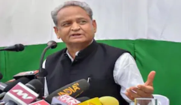 कांग्रेस कार्यकर्ताओं को हिरासत में लेना गलत