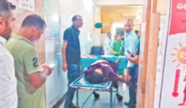 पूर्व-बॉयफ्रेंड ने सरकारी महिला टीचर की तलवार से की हत्या