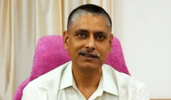 पहली ही बैठक में जलदाय विभाग के अधिकारियों की लगाई क्लास