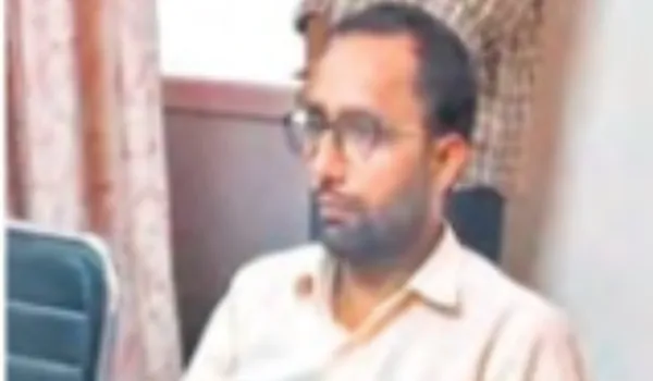 सहायक नगर नियोजक 4 लाख की रिश्वत लेते ट्रैप