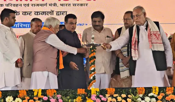 झारखंड के बुनियादी ढांचे में सुधार के लिए केंद्र प्रतिबद्धः गडकरी