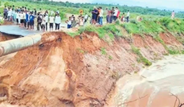 मानसून मेहरबान, बांध छलकने को बेताब... नदियां उफान पर