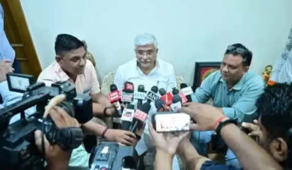 कांग्रेस में अध्यक्ष कोई भी हो... पर आलाकमान केवल एक ही परिवार