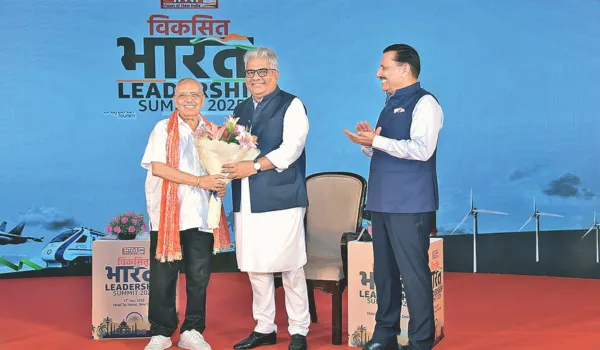 मोदी के सशक्त और आत्मनिर्भर भारत के सपने को साकार करने के लिए एकजुट हुए शीर्ष नेता