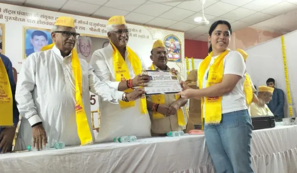 शिक्षित और जागरूक युवा ही उज्ज्वल भारत की नींवः वासुदेव देवनानी