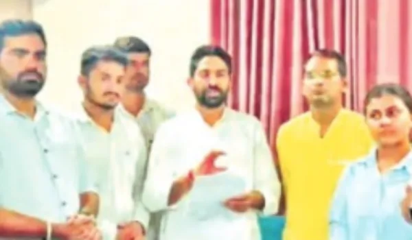 छात्र संगठन और नेता हुए एकजुट, आंदोलन की दी चेतावनी