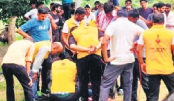 पिता ने हत्या कर डेढ़ साल के बेटे का शव बोरवेल में फेंका